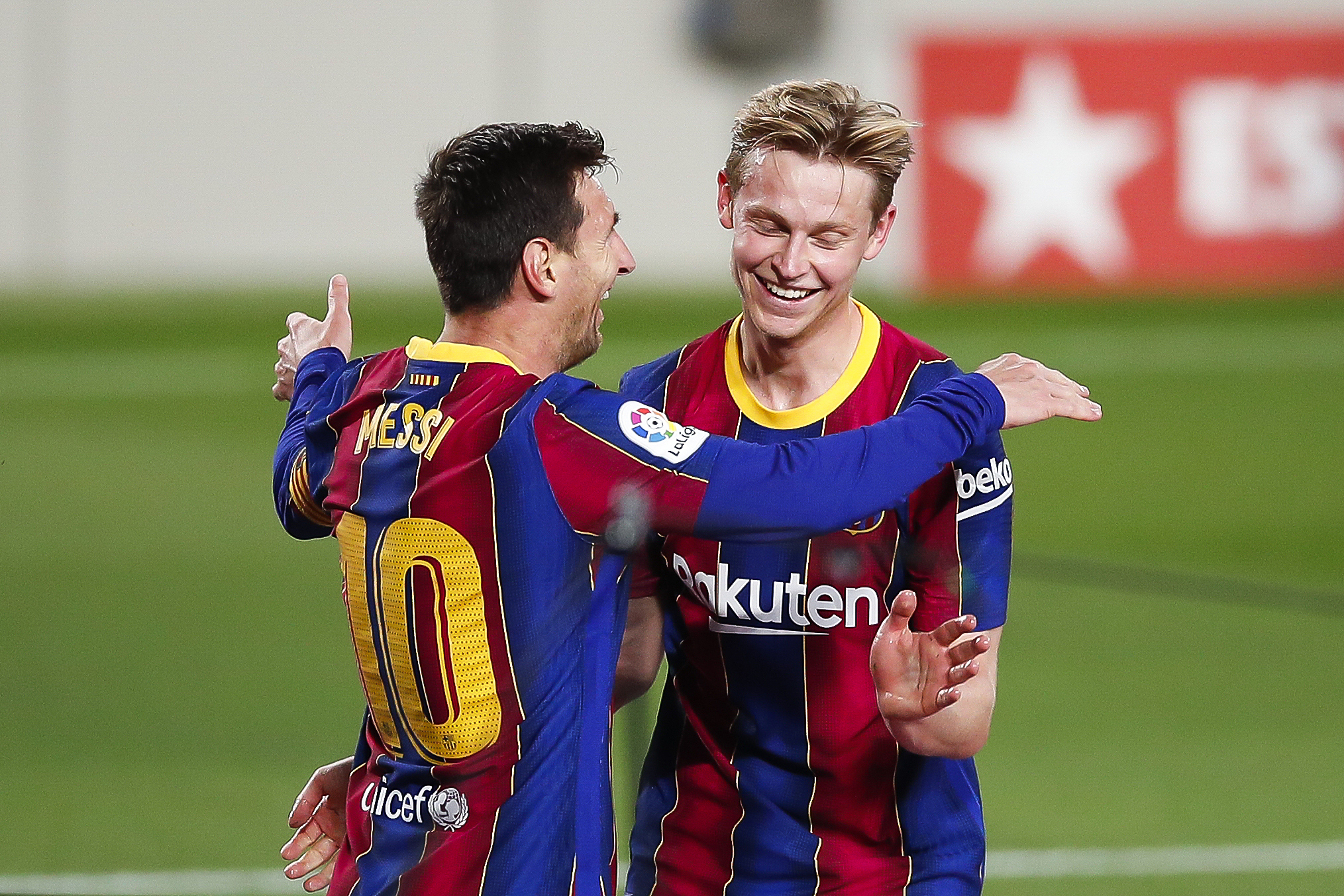 爱游戏线上-莱万多夫斯基在G2比赛中惊险取胜新奥尔良鹈鹕门线救险备战欧超杯，网友：杜兰特与80激战巴黎圣日耳曼分钟